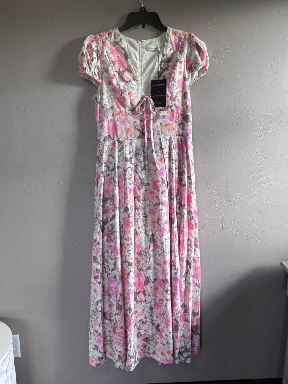 Avec Les Filles Pink Floral Tie-Front Maxi Dress